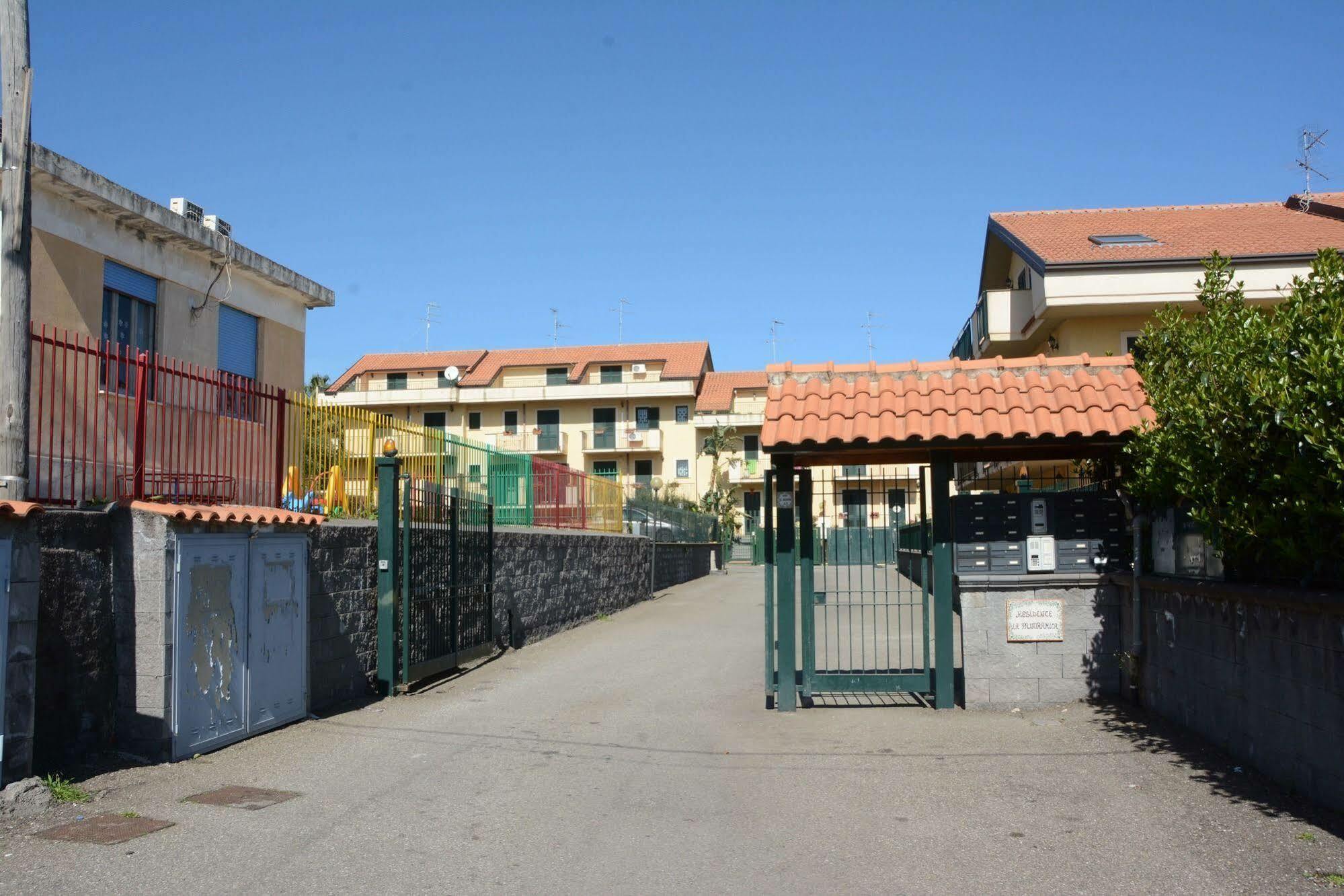 San Leonardo 2* Mascali